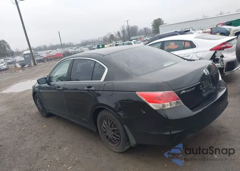 2010 Honda Accord 2.4 Lx z USA, uszkodzony, nr VIN 1HGCP2F34AA139034